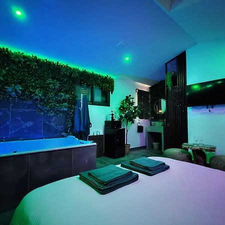 La Jungle Room Rognac Exterior photo